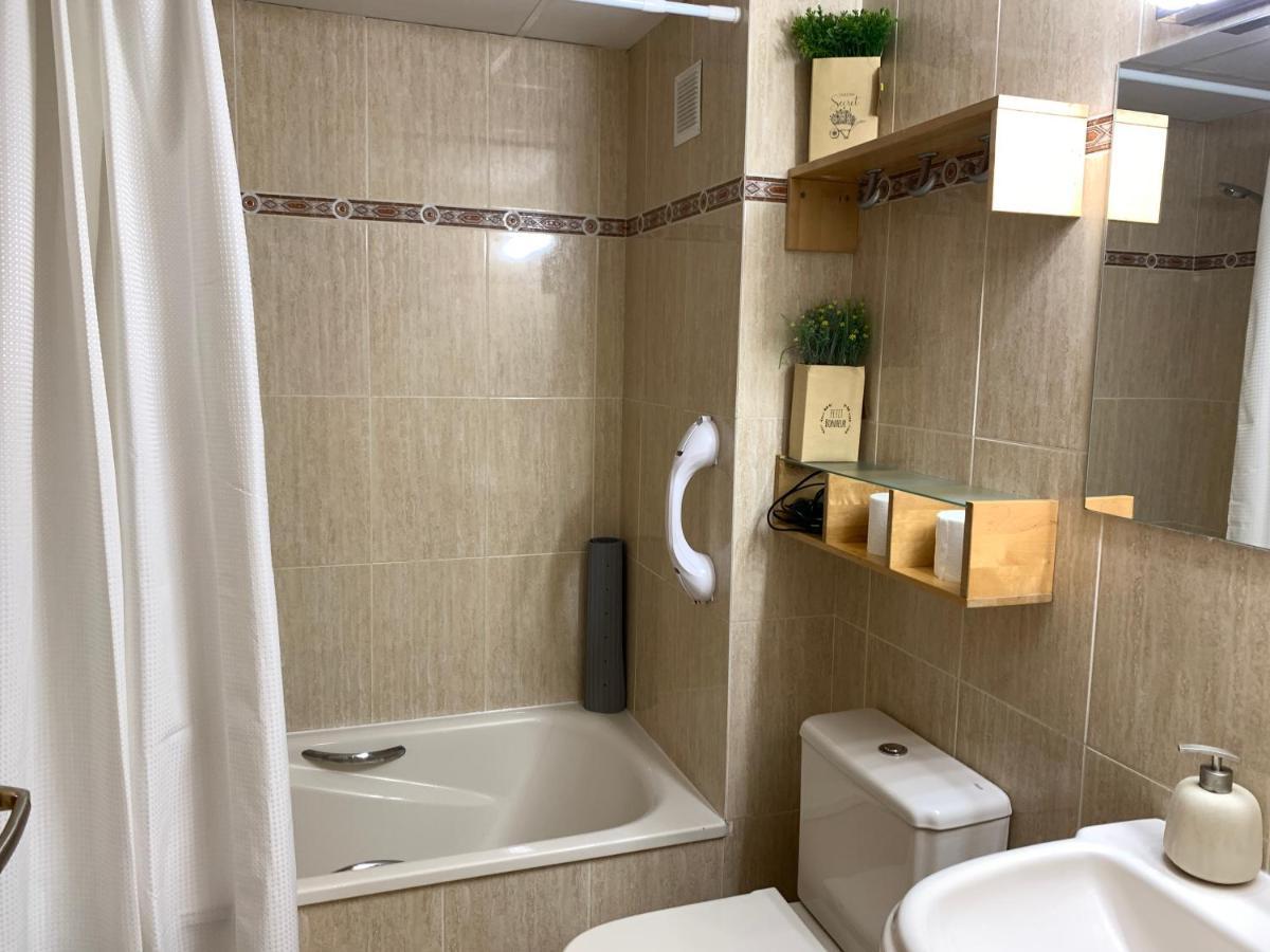 Acogedor Apartamento Con Piscina En Vilafortuny, カンブリルス エクステリア 写真